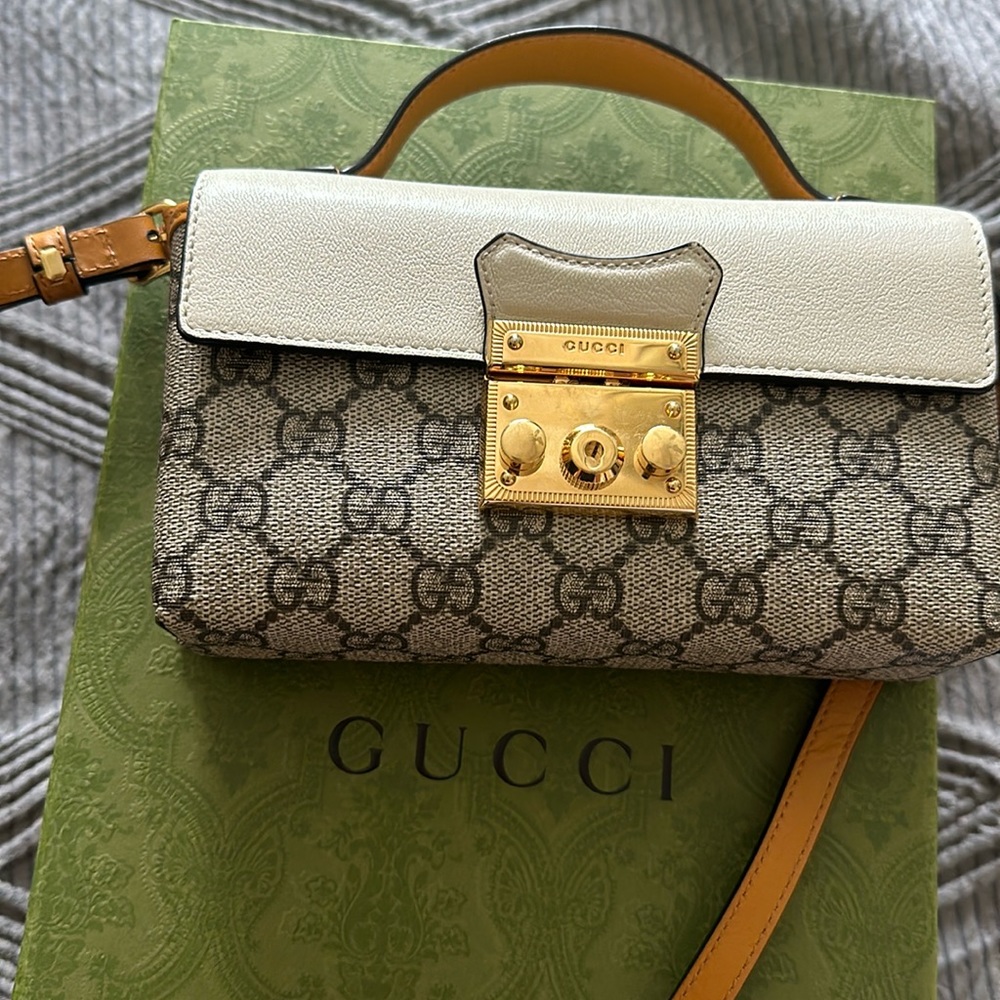 Gucci padlock bag
